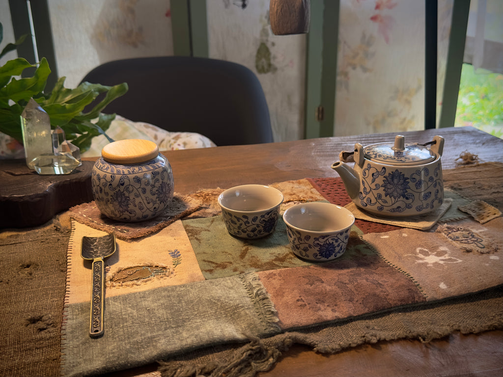 Hidden Cat Patchwork Tea Mat – Hand-Stitched Wabi-Sabi Chabu