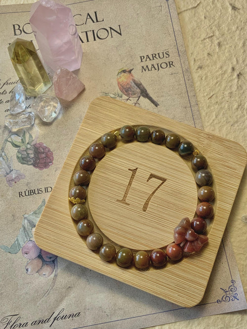 Aged Alashan agate bracelet natural gemstone detail