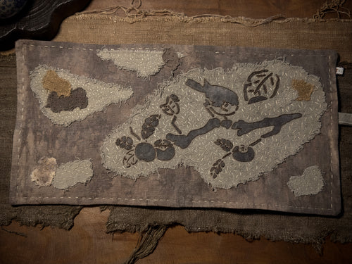 Bird & Persimmon Sashiko Tea Mat – detail 2