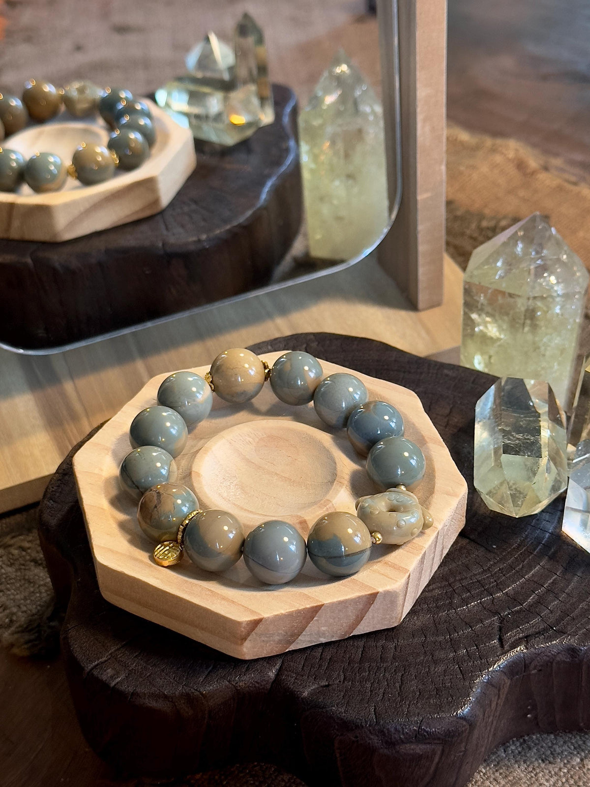 Blue grey Alashan agate bracelet full view