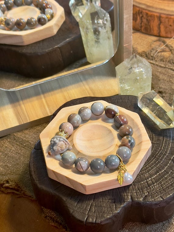Natural Alashan agate bracelet detail