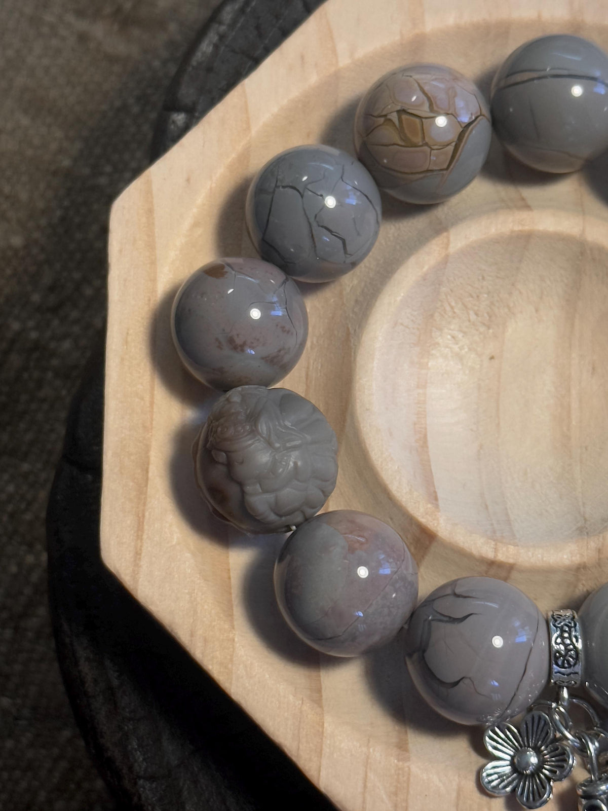 Blue Purple Alashan Agate Bracelet – natural stone detail 9