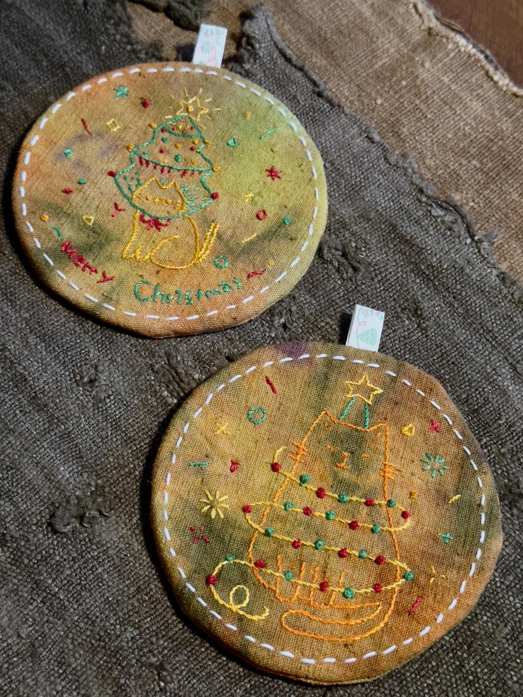 Wabi-Sabi Plant-Dyed Christmas Cat Coasters – textile detail 8