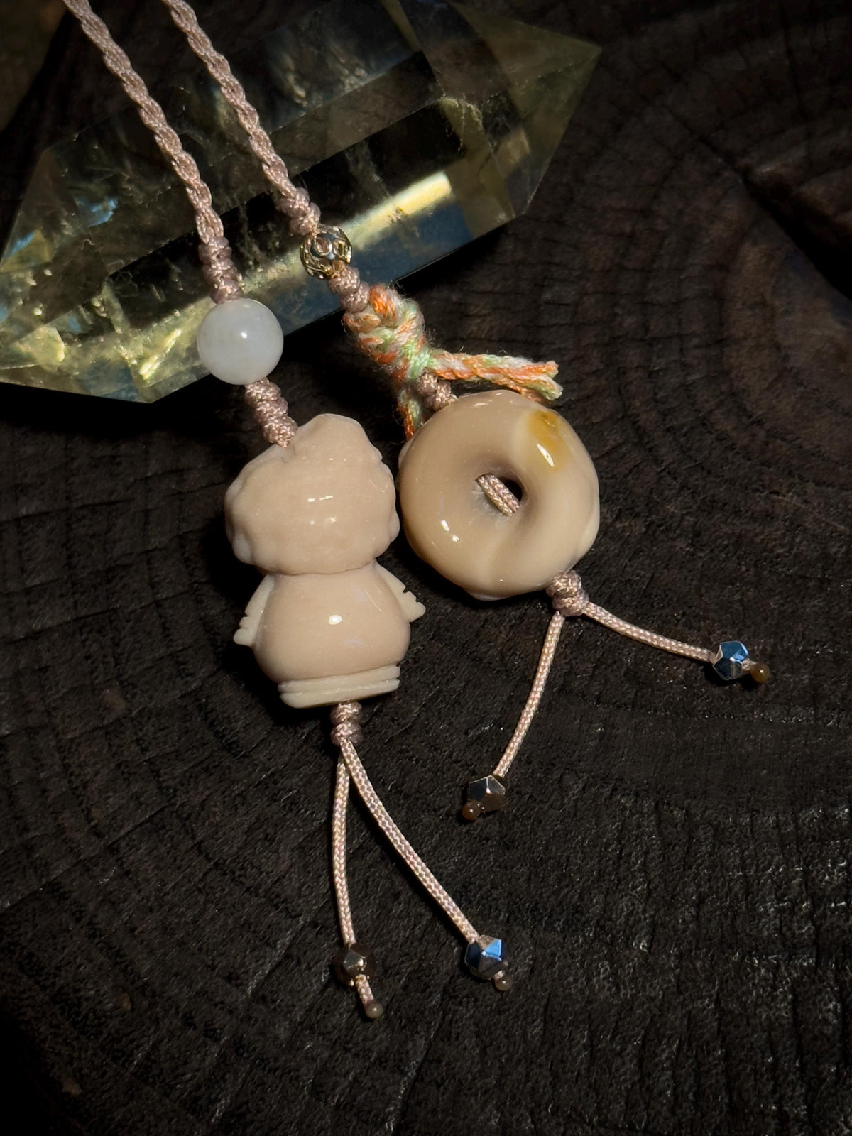 Natural Alashan agate snowman Christmas charm detail