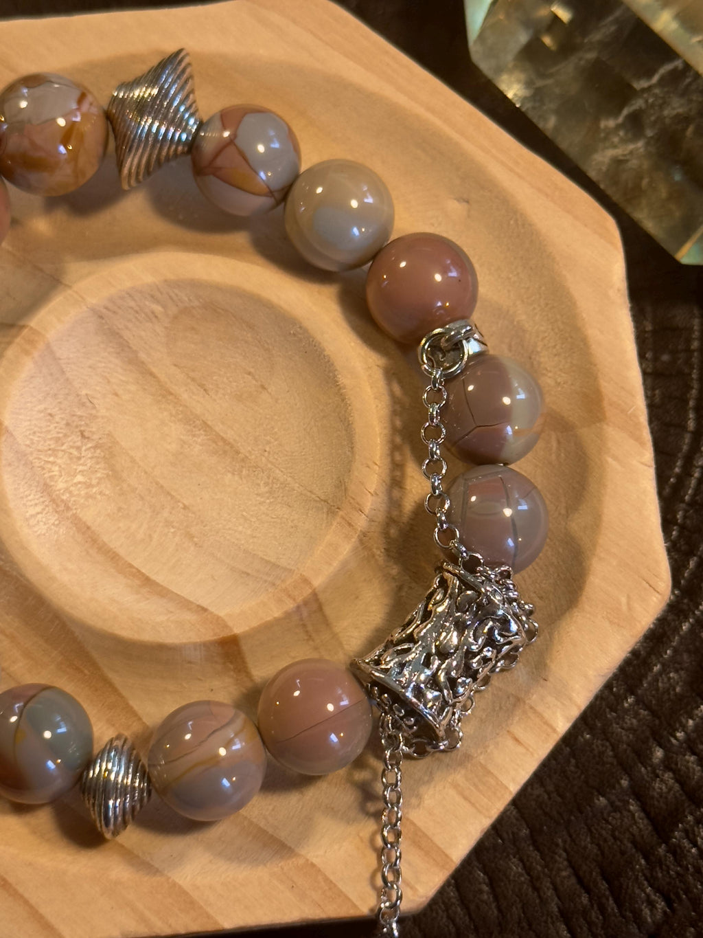 Crackle Pattern Multicolor Alashan Agate Bracelet