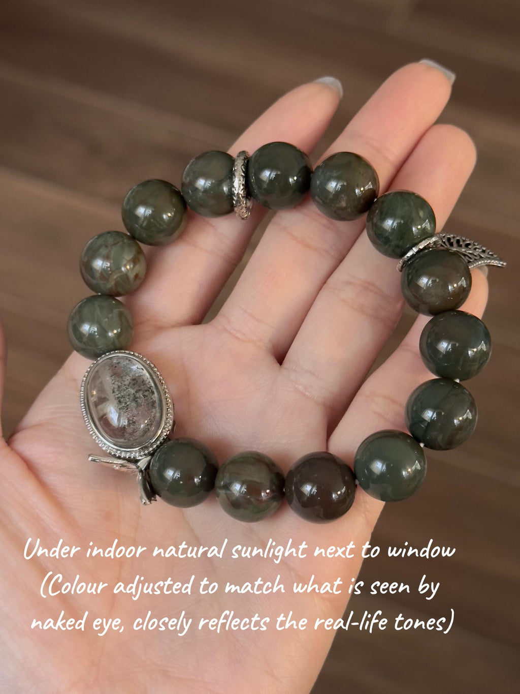 Deep Green Alashan Agate Bracelet – natural stone detail 3