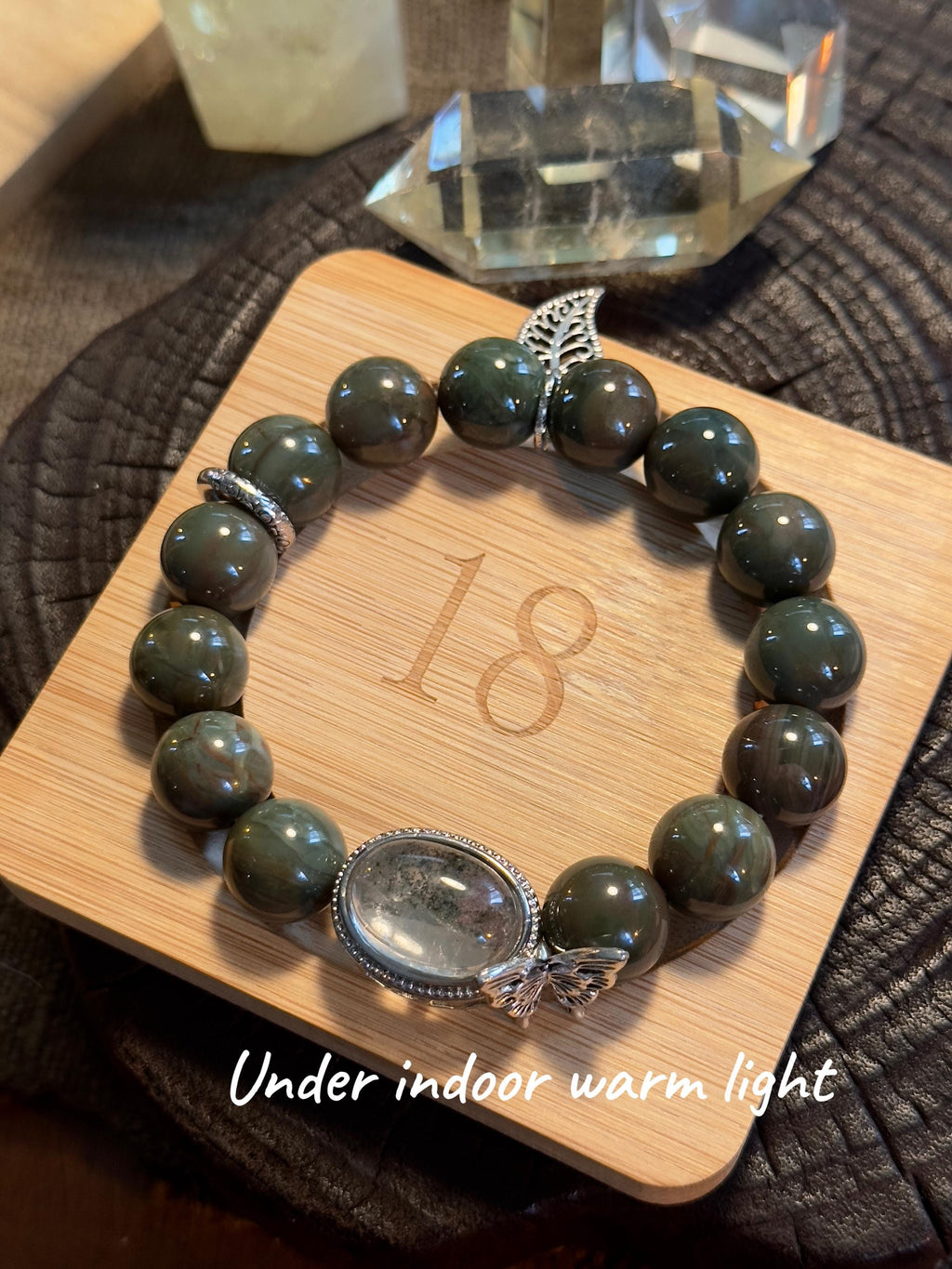Deep Green Alashan Agate Bracelet – natural stone detail 4