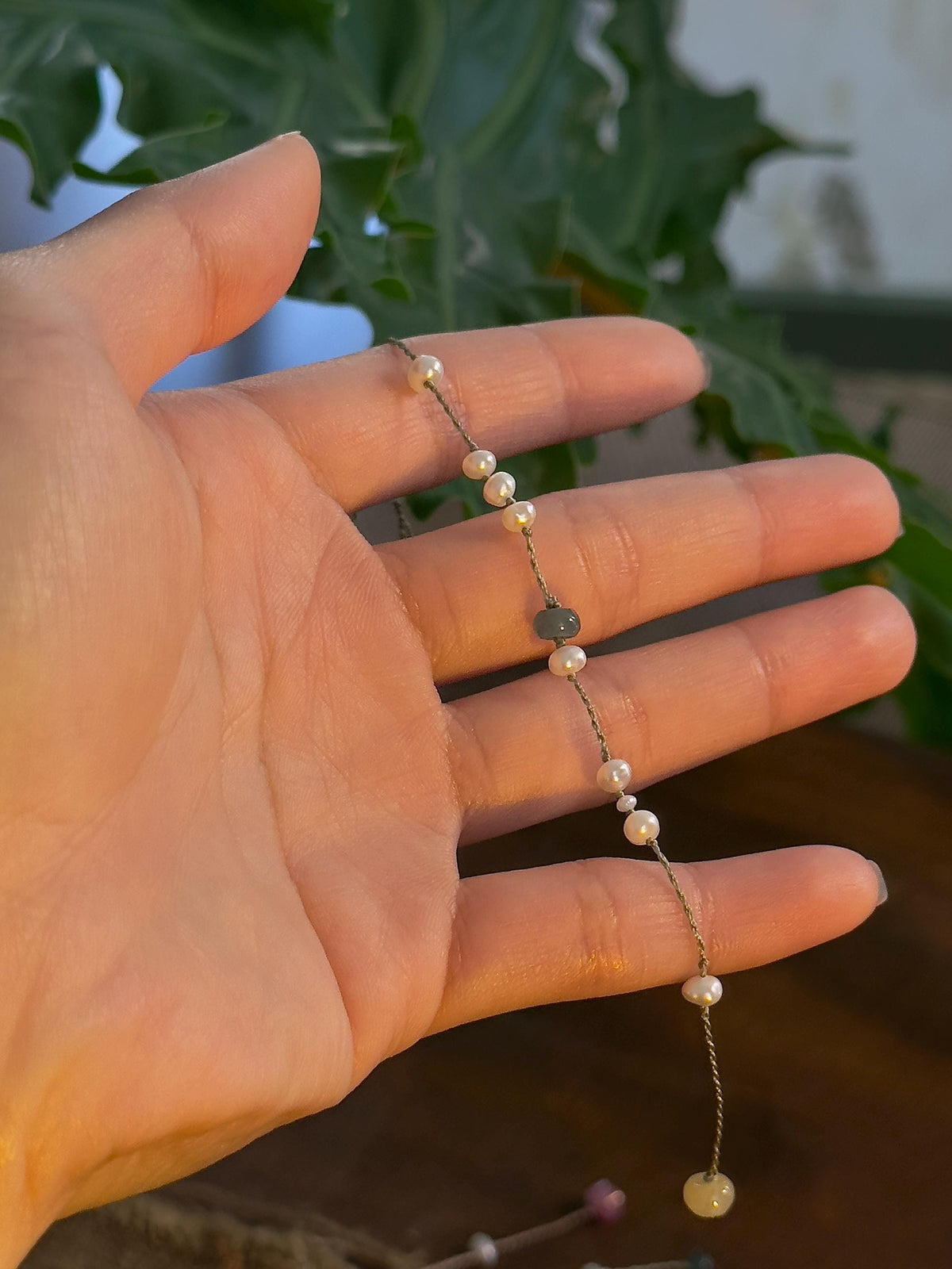 Freshwater pearl bracelet with jade and yellow jade detail