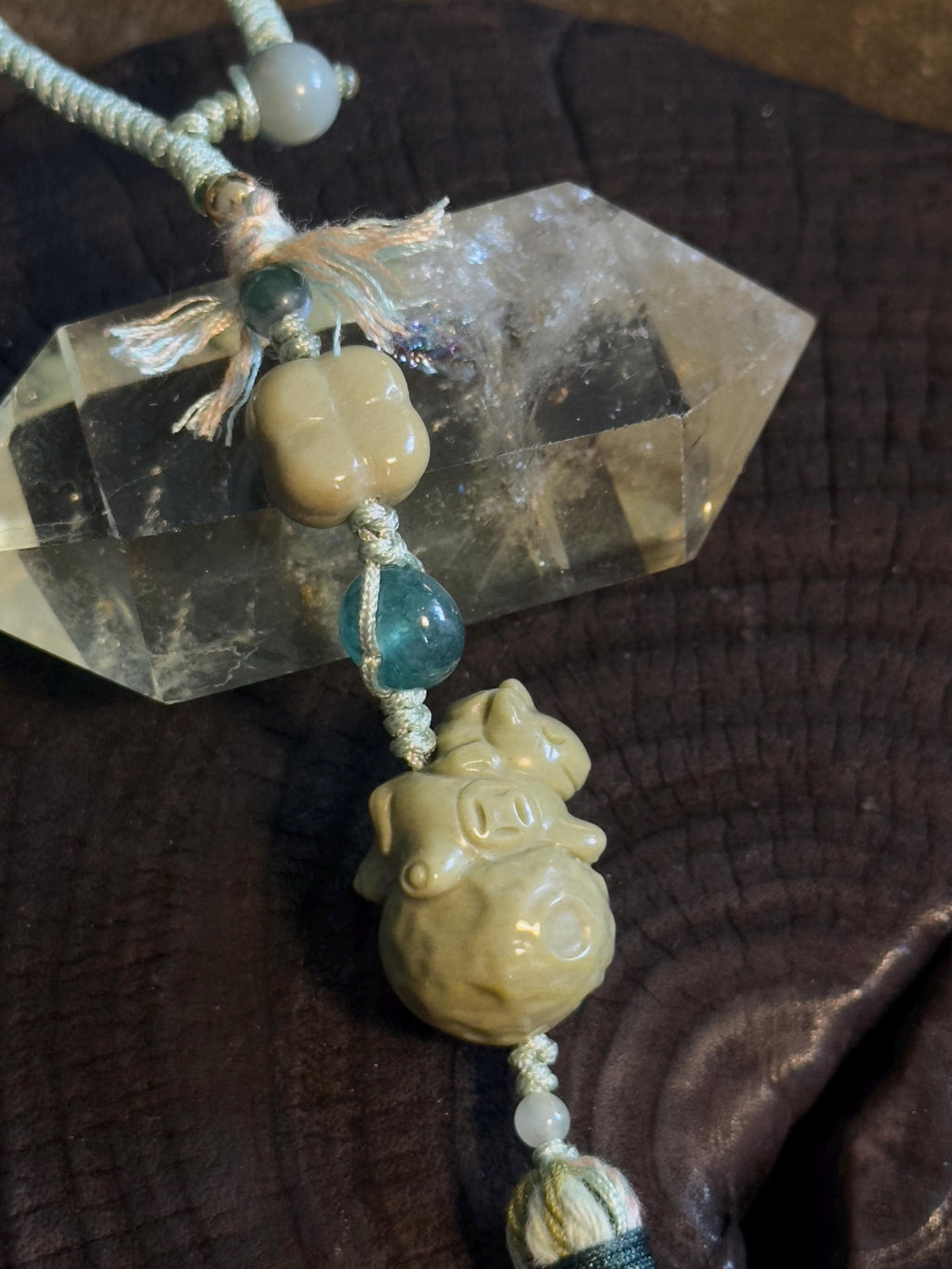 Green Lucky Money Horse Alashan agate and jade handwoven bag charm – detail 2