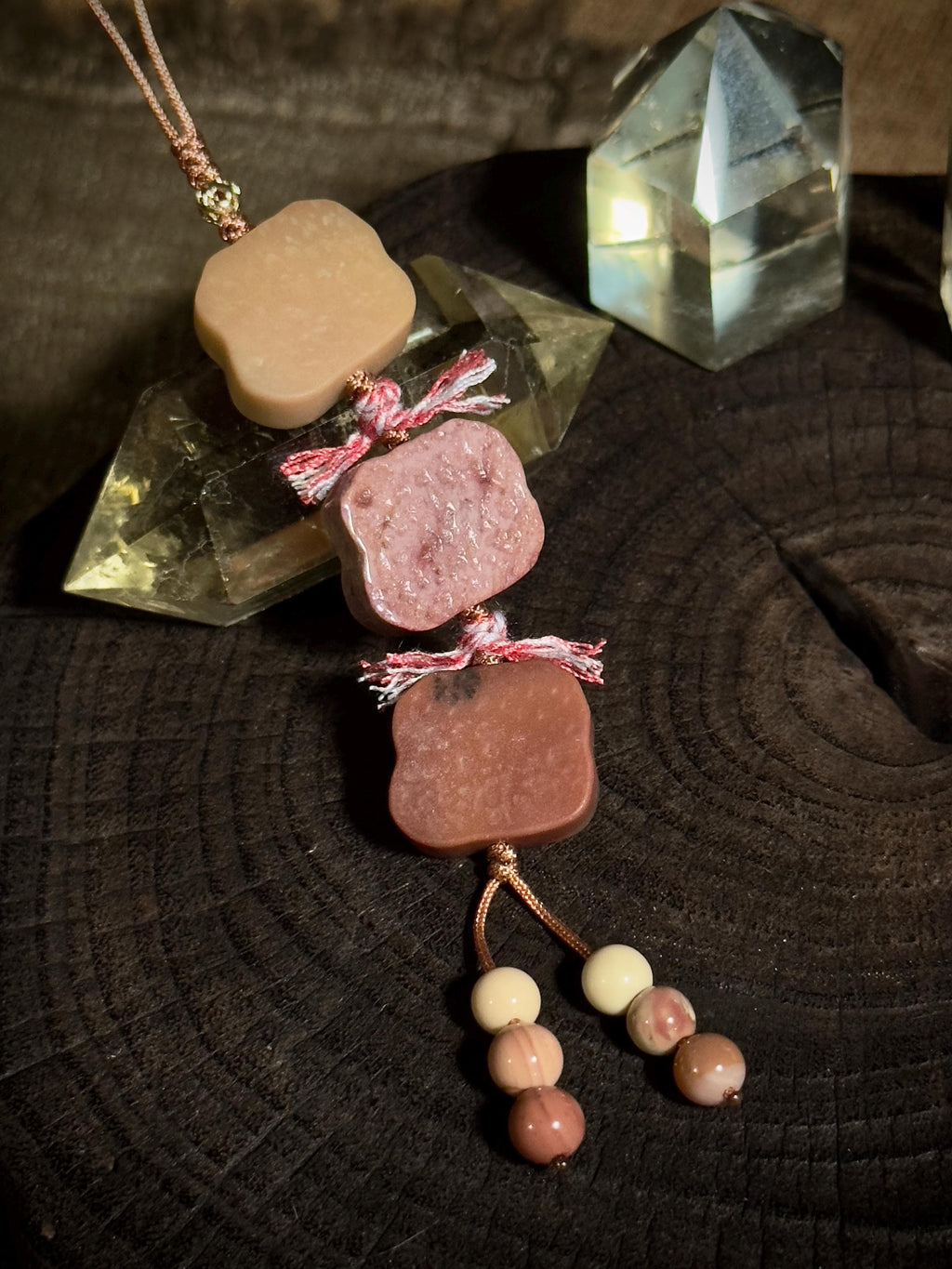 Natural Alashan agate bear cookie charm detail