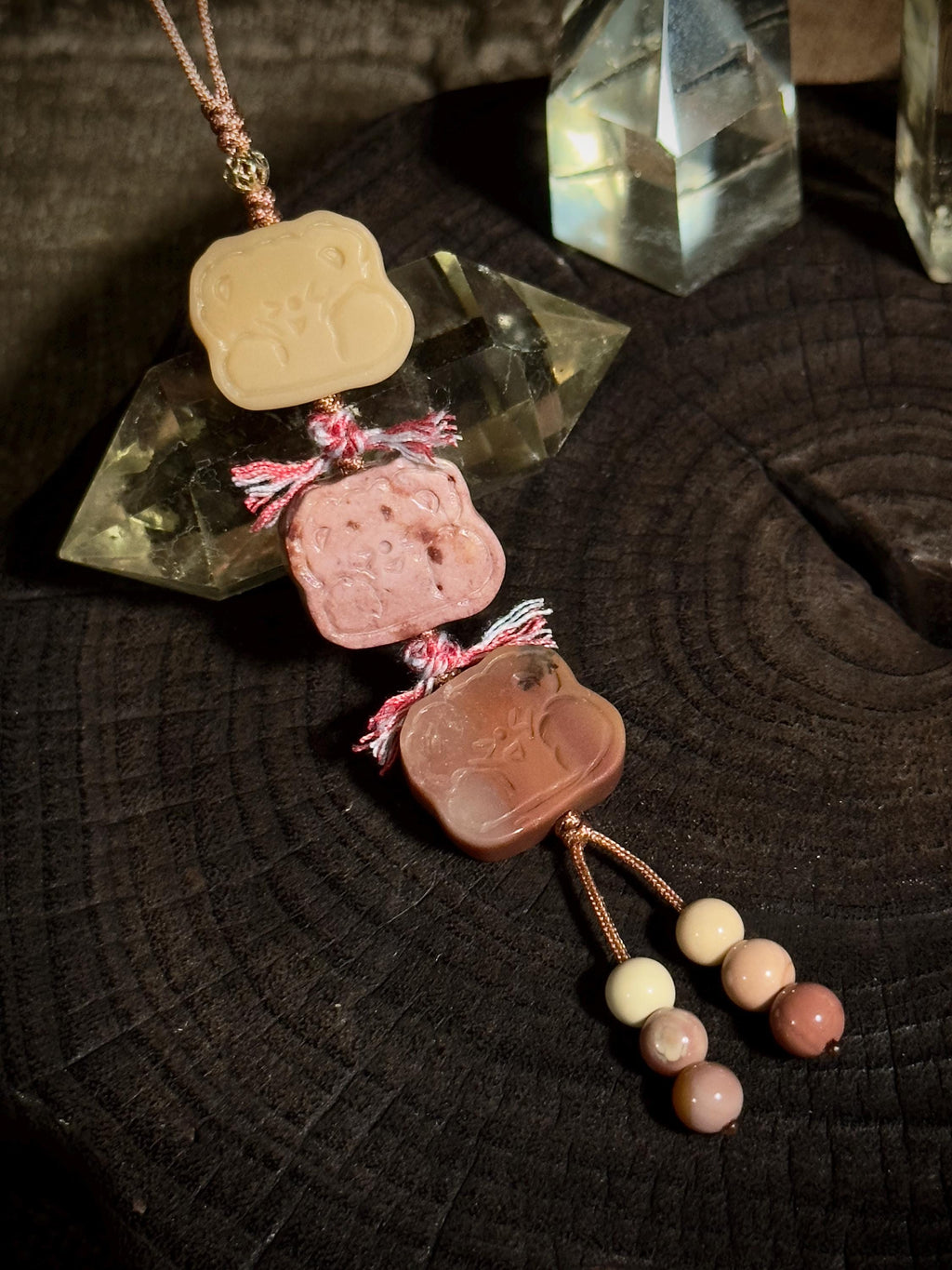 Cookie bear Alashan agate handwoven bag charm