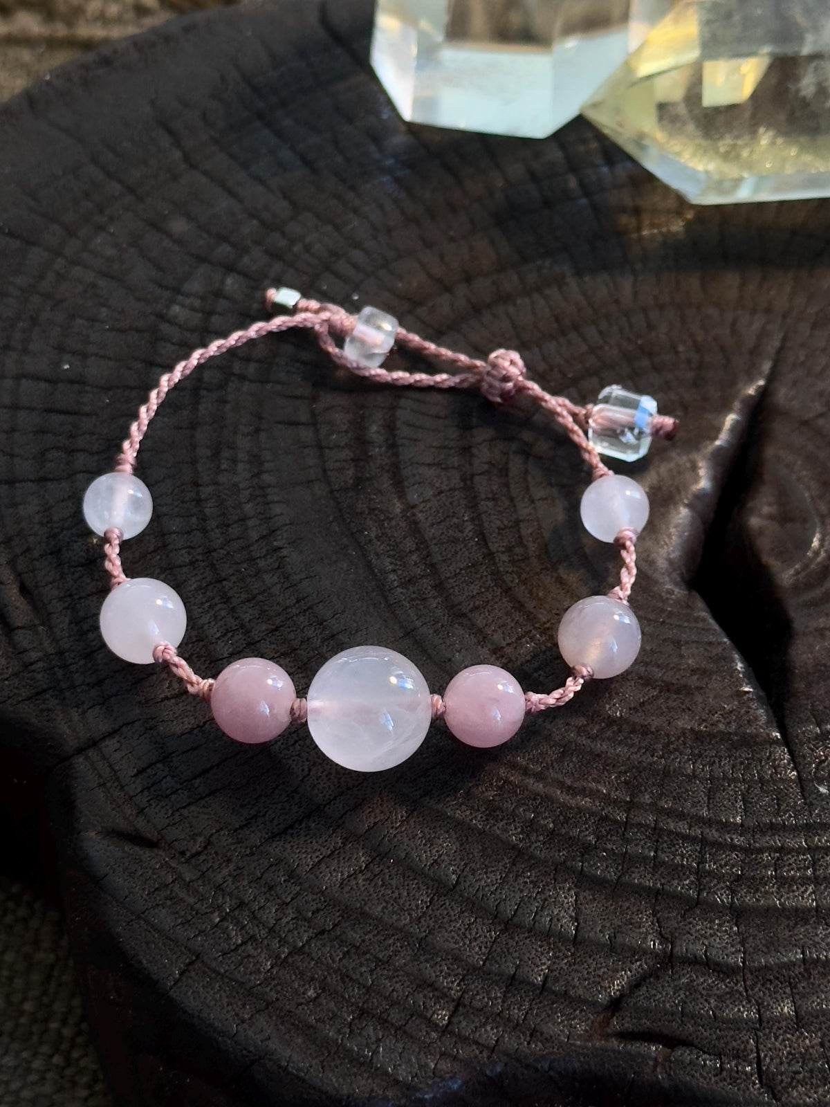 Lavender Rose Quartz and Rose Quartz adjustable handwoven crystal bracelet – detail 3