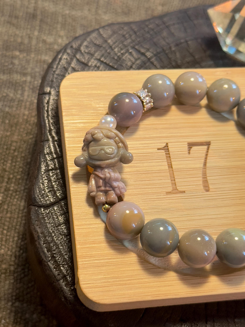 Vintage soft pastel Alashan agate bracelet close up