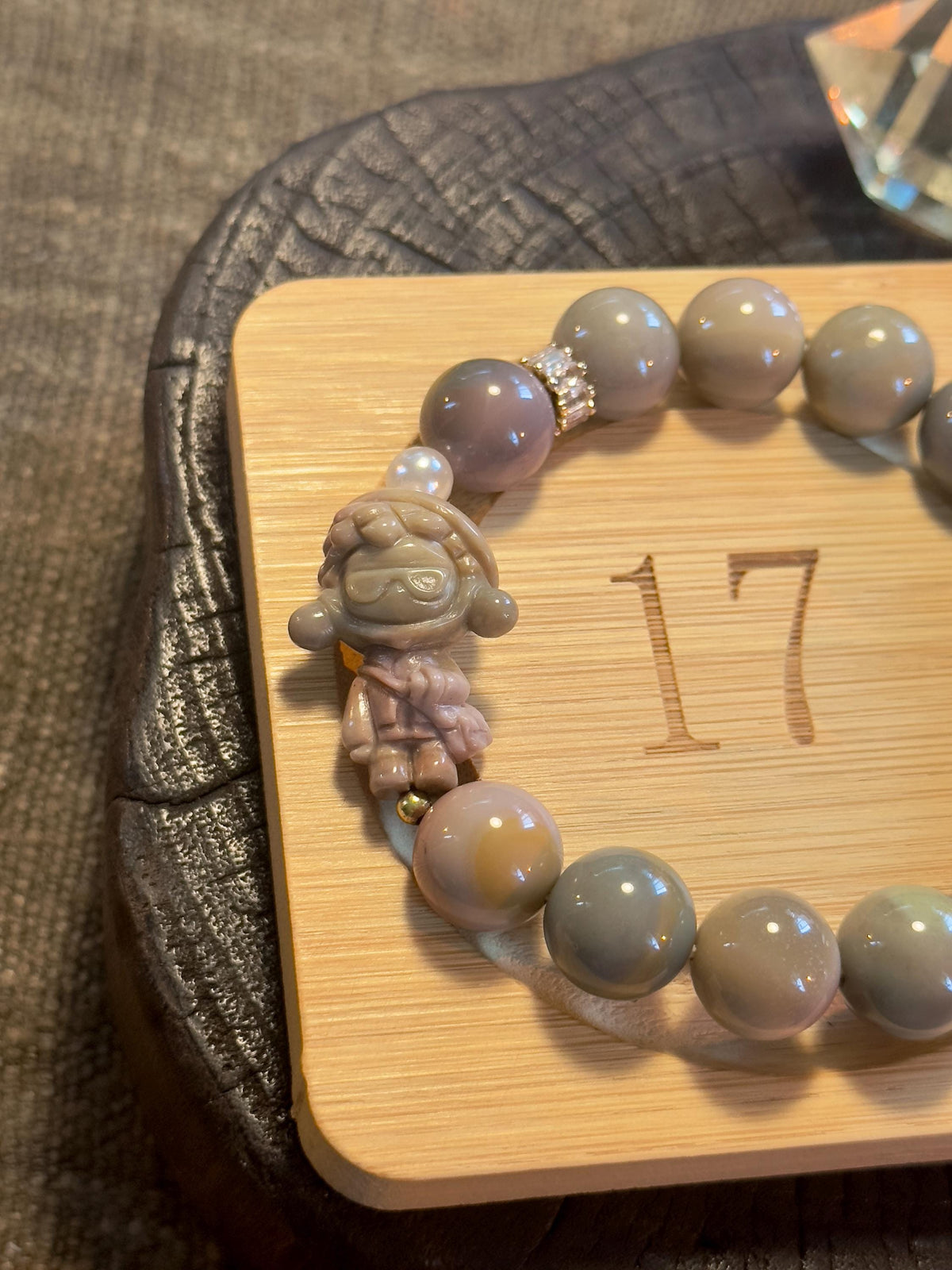Vintage soft pastel Alashan agate bracelet close up