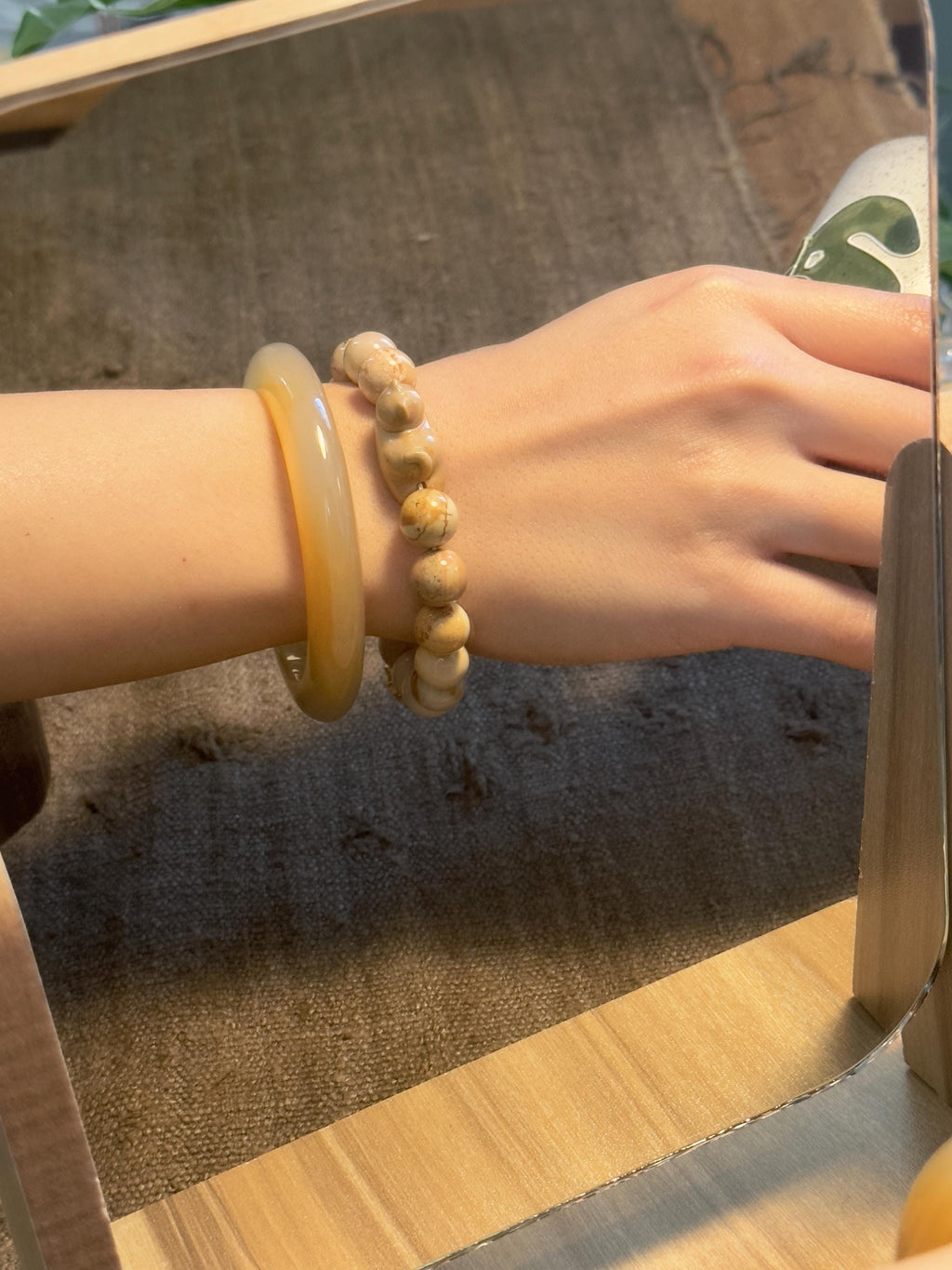 Pink Caramel Alashan Agate Bracelet – natural stone detail 7