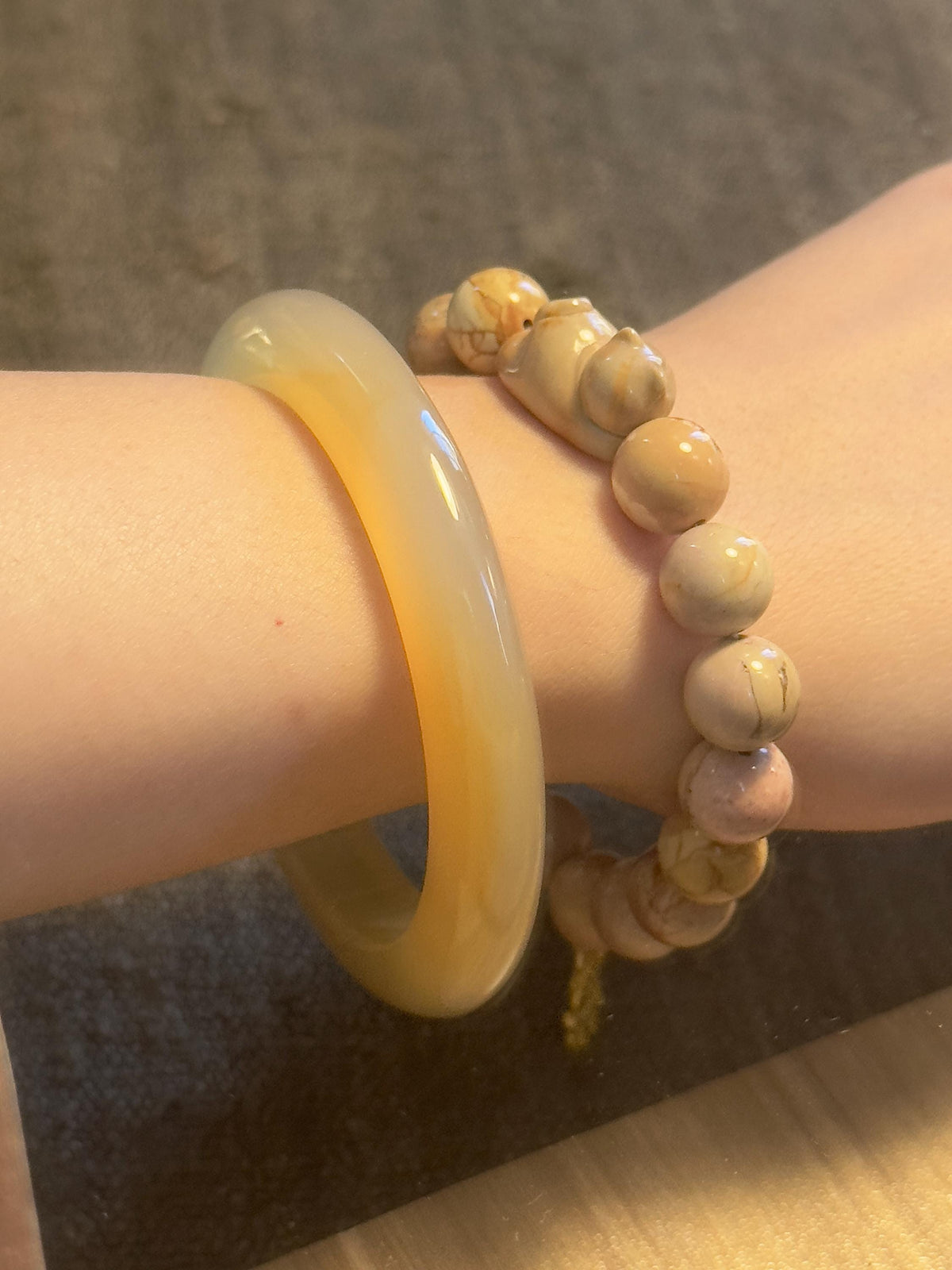 Pink Caramel Alashan Agate Bracelet – natural stone detail 10