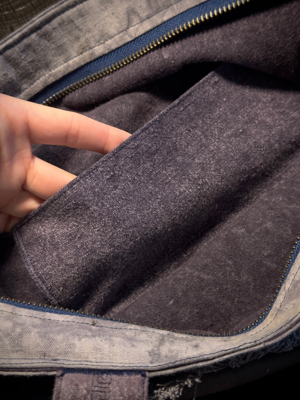 Purple Plant-Dyed Vintage Cat Bag – detail 12