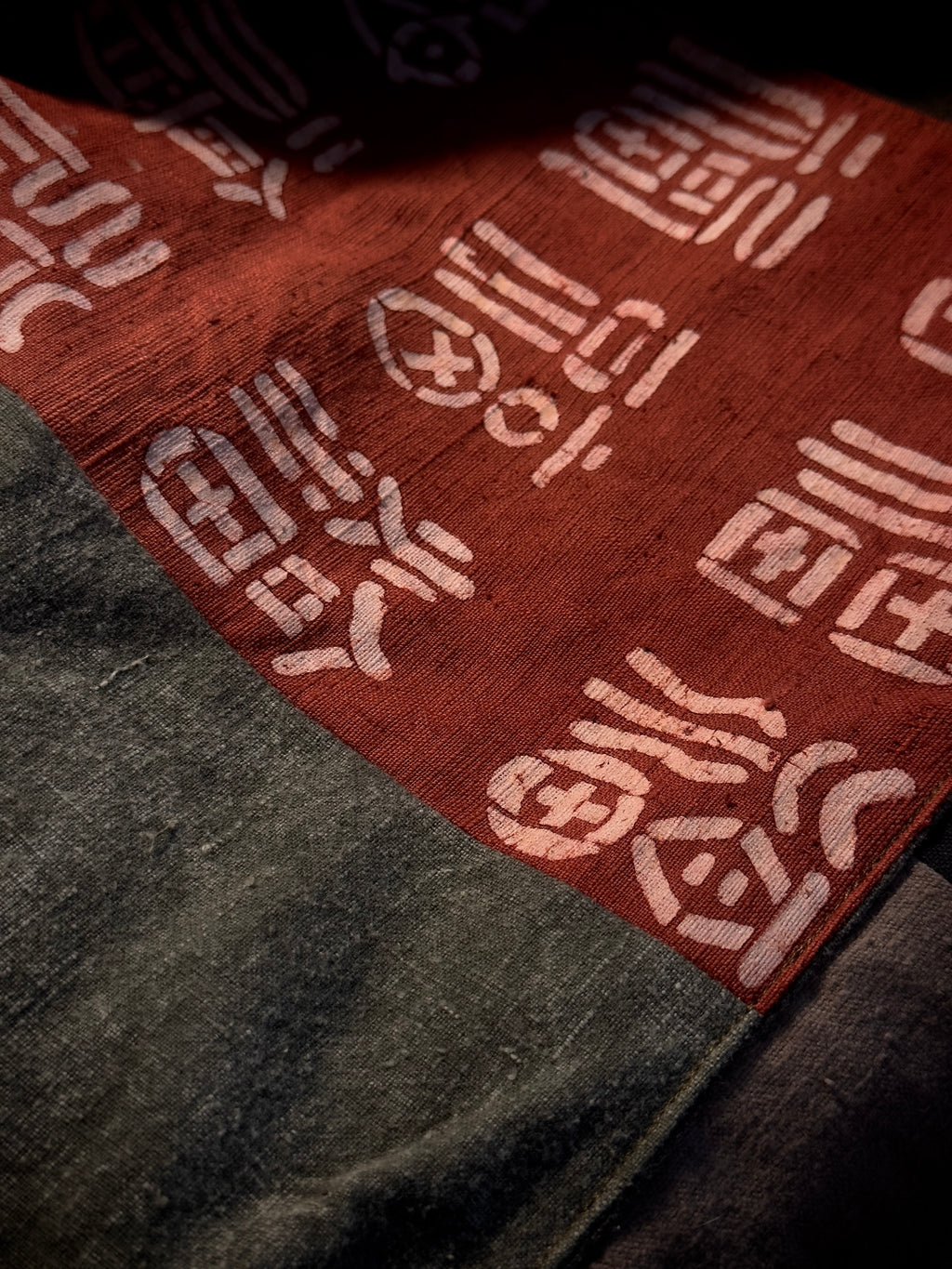 Reversible Plant-Dyed Bag – detail 7