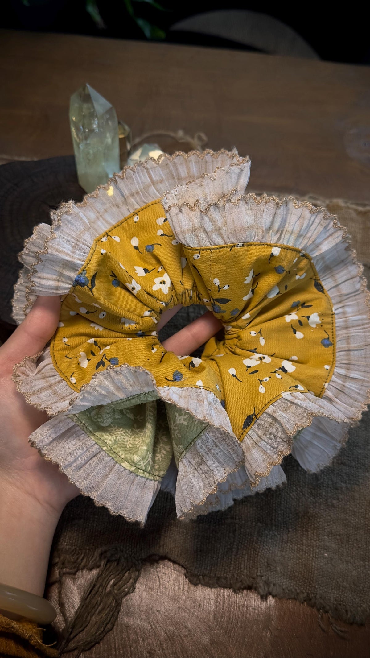 Vintage inspired reversible floral hair scrunchie