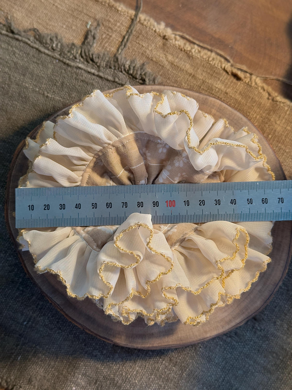 Oversized double-sided floral scrunchie