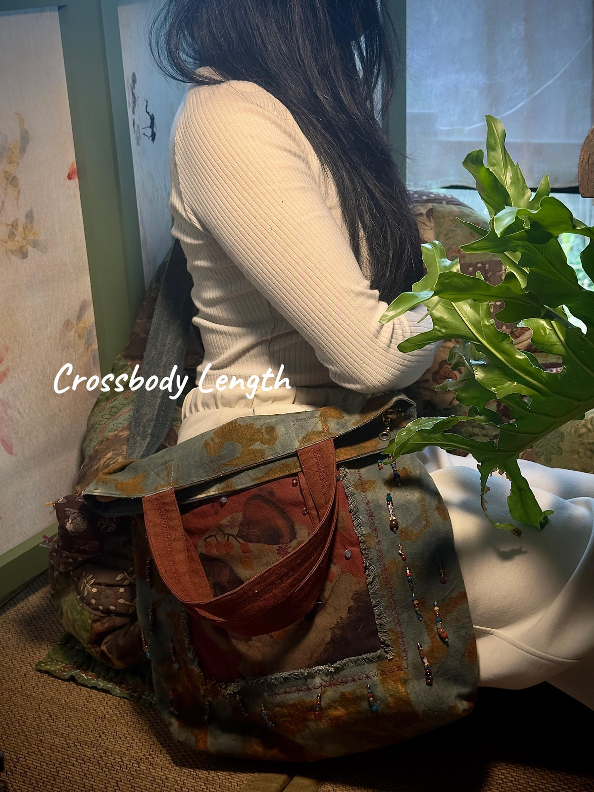 Plant-Dyed & Rust-Dyed Vintage Cat Bag – detail 3