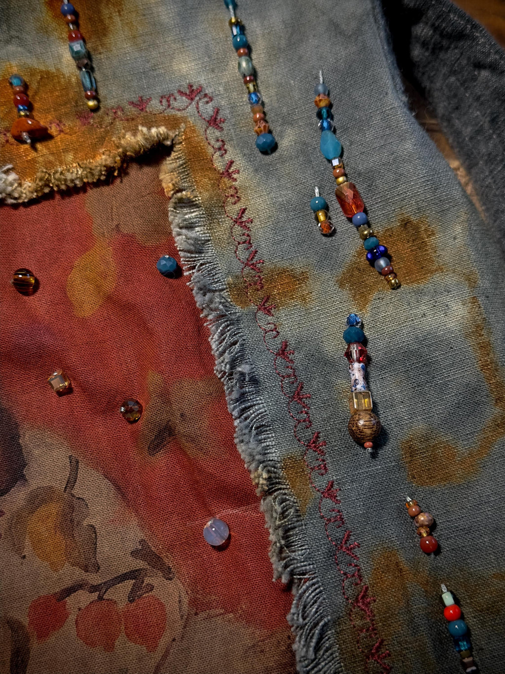 Plant-Dyed & Rust-Dyed Vintage Cat Bag – detail 5