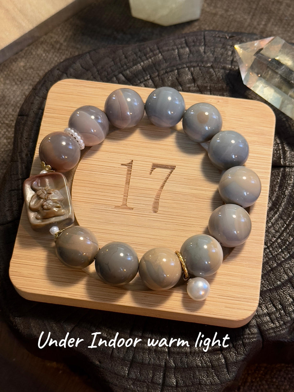 Soft Gradient Alashan Agate Bracelet – natural stone detail 4