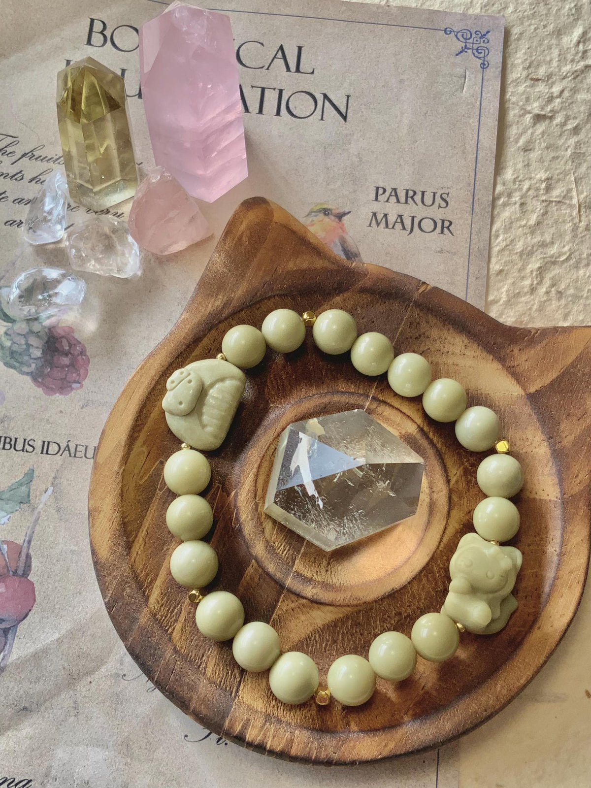 Soft Green Comb & KTCat Alashan Agate Bracelet