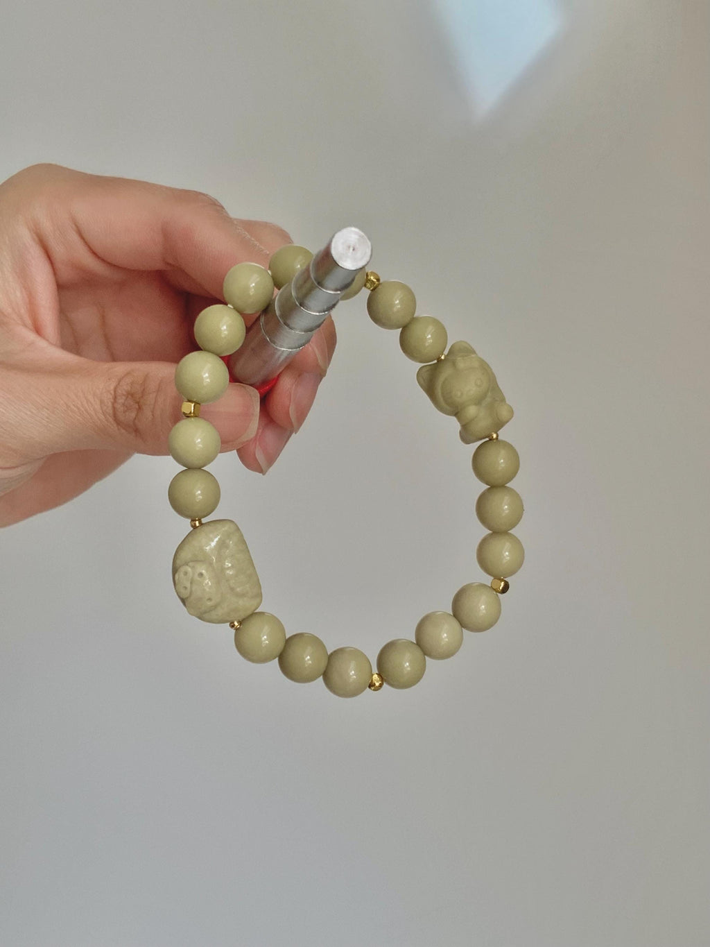 Soft Green Comb & KTCat Alashan Agate Bracelet