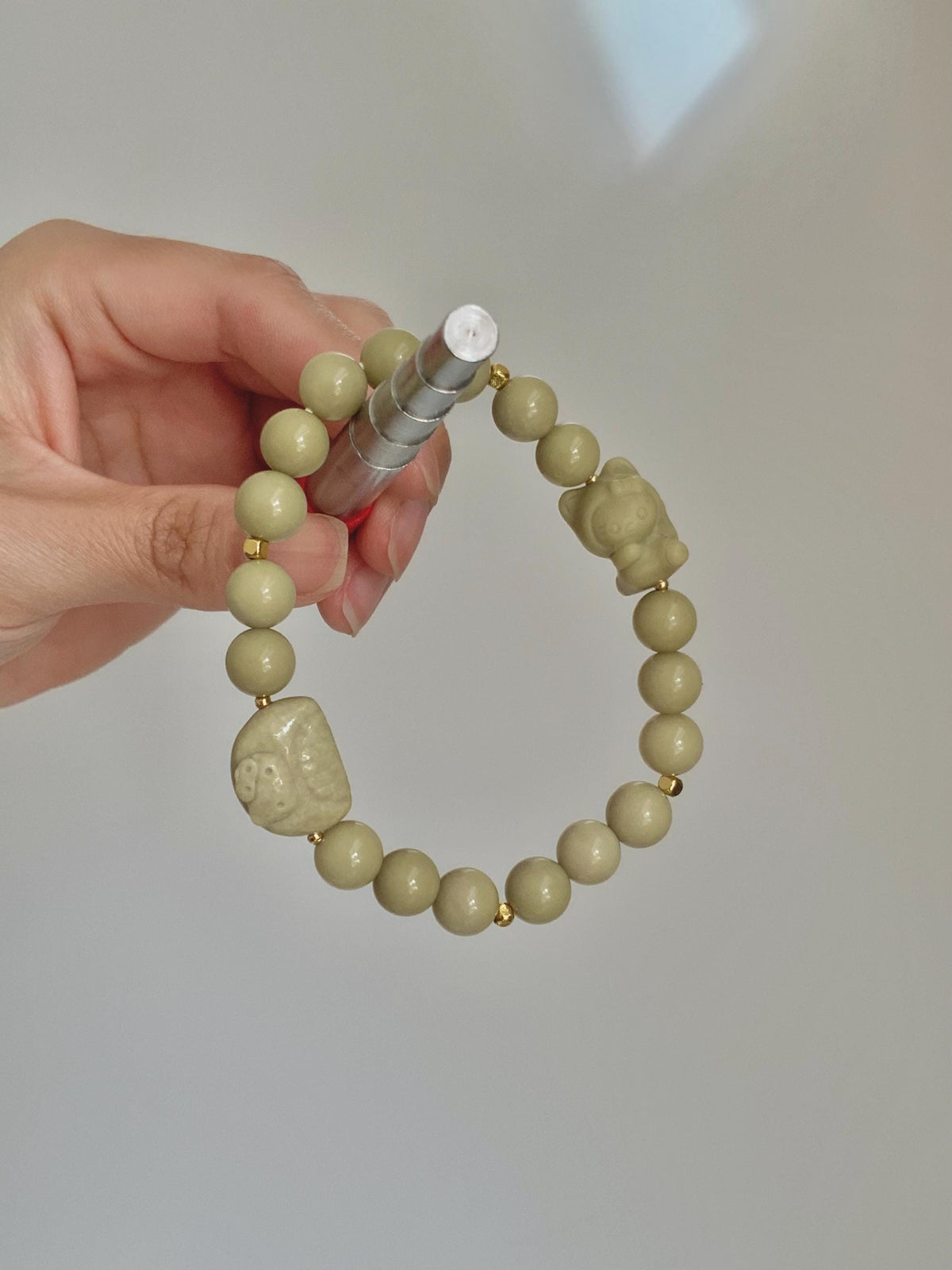 Soft Green Comb & KTCat Alashan Agate Bracelet